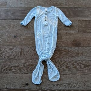 Lou Lou & Company Light Blue Knotted Baby Gown Size 3-6 Months